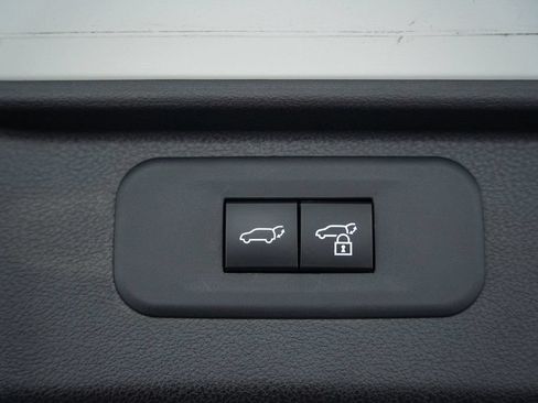 Certified 2025 Toyota Grand Highlander AWD image 13