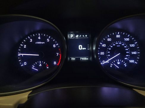 Used 2018 Hyundai Santa Fe Sport image 23