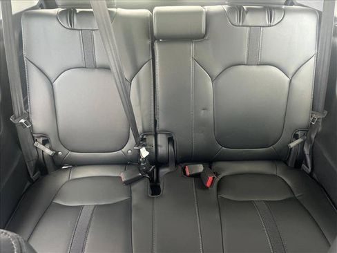 Used 2023 Honda Pilot Touring image 27