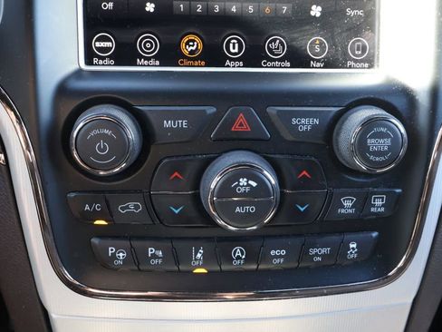 Used 2018 Jeep Grand Cherokee Summit w/ Platinum Series Group AWD/4WD image 25