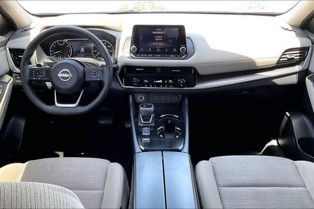 Used 2023 Nissan Rogue SV FWD image 15