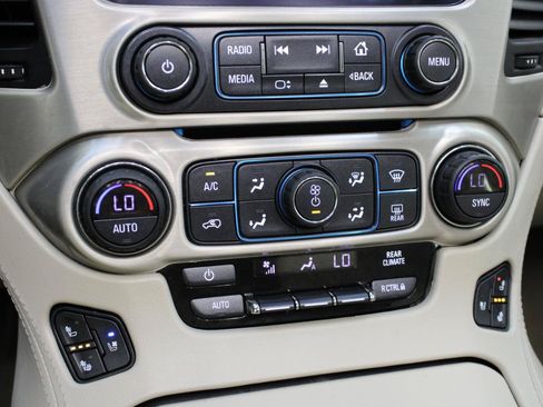 Used 2019 GMC Yukon XL Denali w/ Denali Ultimate Package AWD/4WD image 72