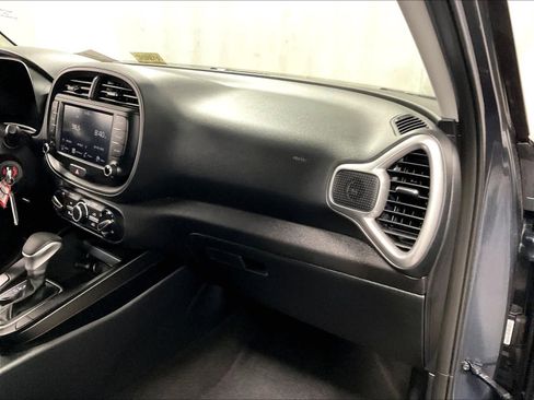 Used 2024 Kia Soul LX w/ Option Group 015 image 13