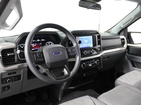 Used 2022 Ford F150 XLT image 7