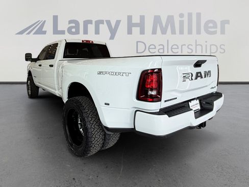 New 2026 RAM 3500 Big Horn AWD/4WD image 3