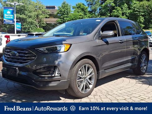 Used 2024 Ford Edge Titanium AWD/4WD image 3