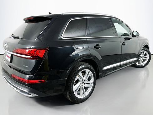 Used 2022 Audi Q7 3.0T Premium Plus w/ Premium Plus Package AWD/4WD image 14