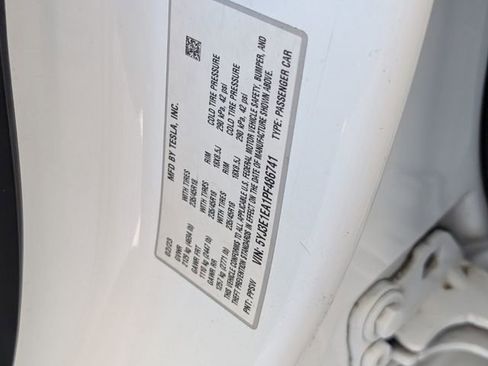Used 2023 Tesla Model 3 Standard Range image 16