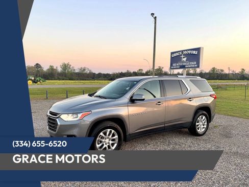 Used 2018 Chevrolet Traverse LT image 1