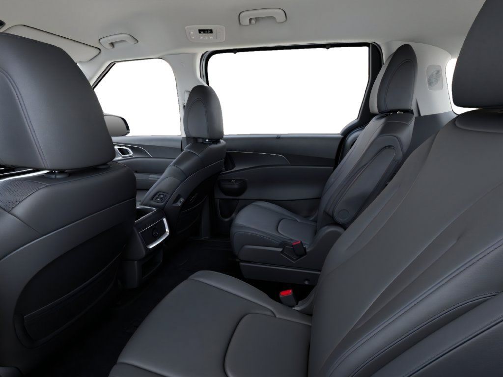New 2027 Kia Carnival EX FWD image 17
