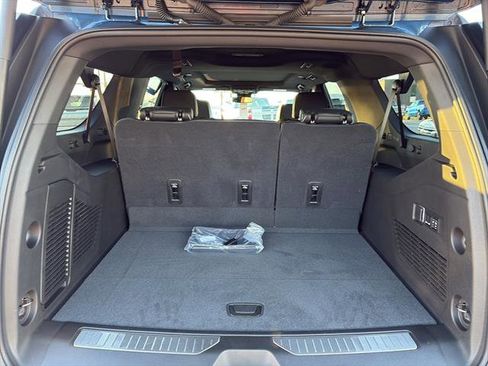 New 2025 Chevrolet Suburban Premier w/ Sun And Tow Package image 13