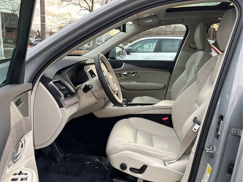 Used 2024 Volvo XC90 B6 Plus w/ Protection Package Premier image 14