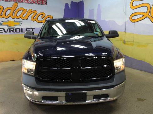 Used 2017 RAM 1500 ST w/ SXT Appearance Group AWD/4WD image 3