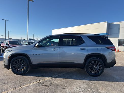 Used 2023 Chevrolet Traverse RS image 6