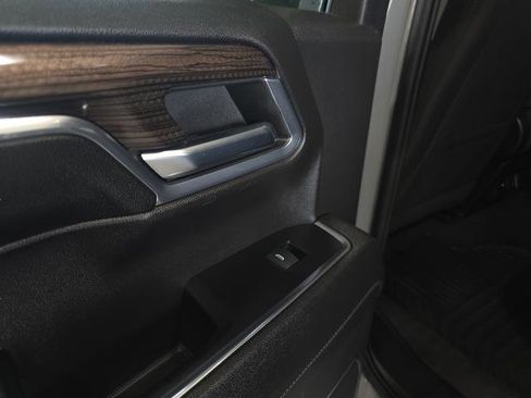 Used 2024 Chevrolet Silverado 1500 LT image 25