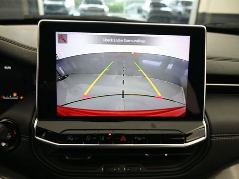 Used 2023 Jeep Compass High Altitude image 32