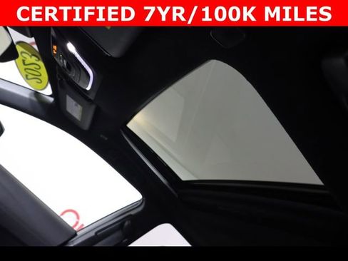 Used 2023 Toyota Corolla Cross XSE image 25