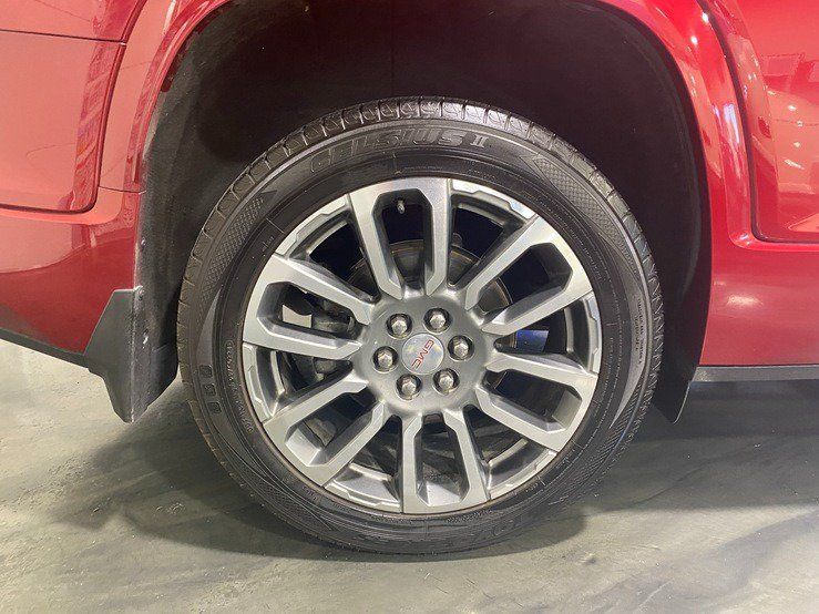 Used 2021 GMC Acadia Denali w/ Denali Ultimate Package AWD/4WD image 8