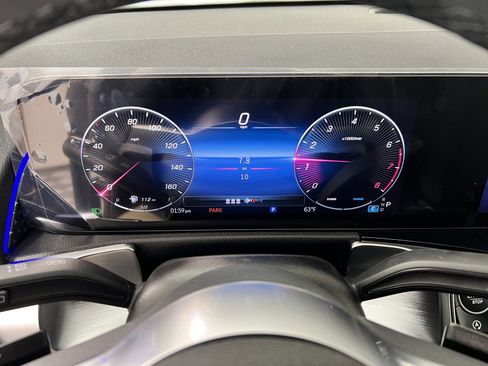 New 2025 Mercedes-Benz GLB 250 image 28