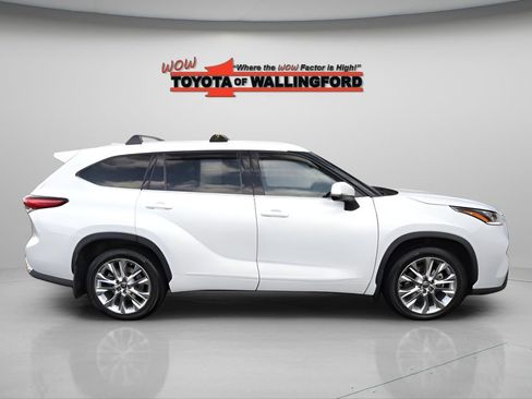 Used 2022 Toyota Highlander Limited image 13