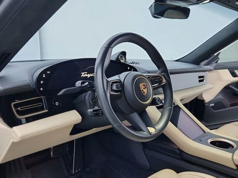 Used 2020 Porsche Taycan Turbo image 14