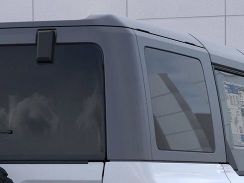 New 2026 Ford Bronco Outer Banks w/ Sasquatch Package image 25