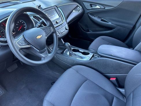 Used 2018 Chevrolet Malibu LS w/ LPO, Convenience Package 1 image 4