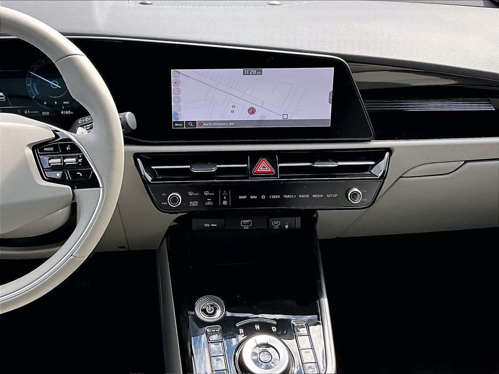 Used 2023 Kia Niro Wind w/ Wind Preserve Package FWD image 18