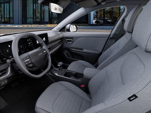 New 2025 Kia K4 EX image 17