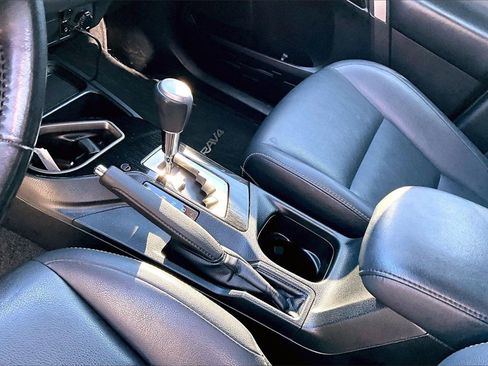 Used 2018 Toyota RAV4 Limited image 10