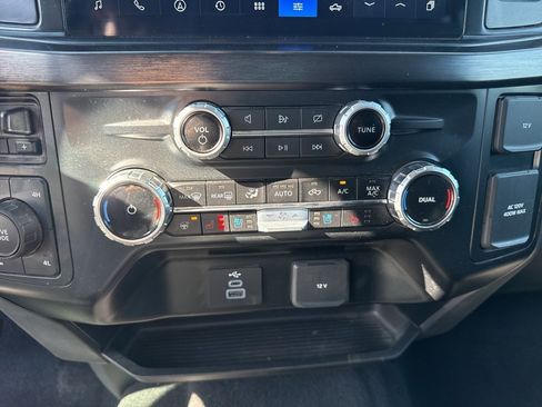 Used 2023 Ford F250 Lariat w/ Chrome Package image 29