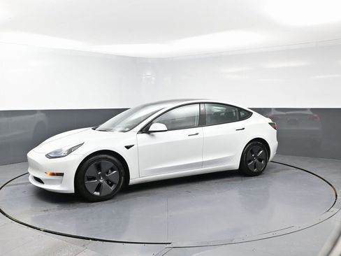 Used 2021 Tesla Model 3 Standard Range Plus image 6