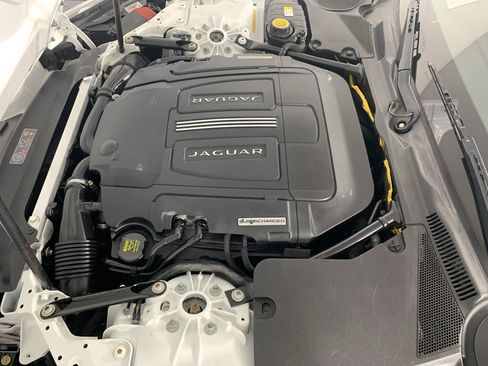 Used 2016 Jaguar F-TYPE Coupe image 11