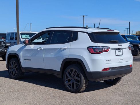 New 2026 Jeep Compass Latitude image 3