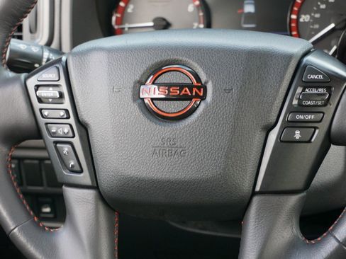 Used 2023 Nissan Titan PRO-4X w/ Pro-4x Convenience Package image 29