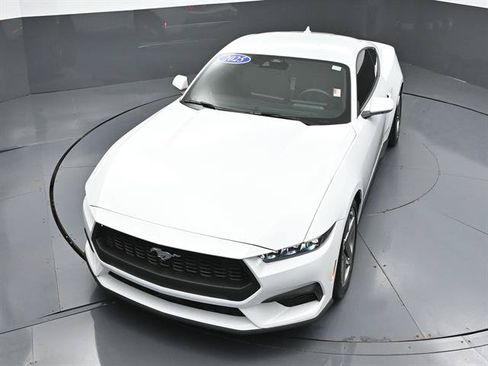 Certified 2025 Ford Mustang Coupe RWD image 37