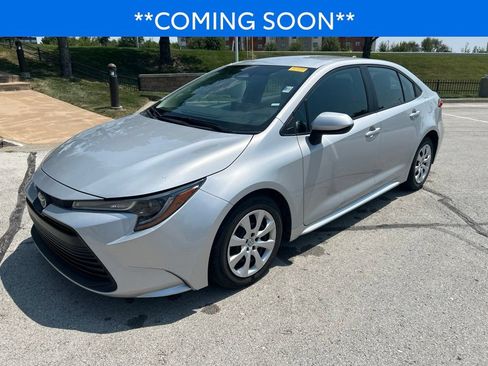 Used 2024 Toyota Corolla LE FWD image 1