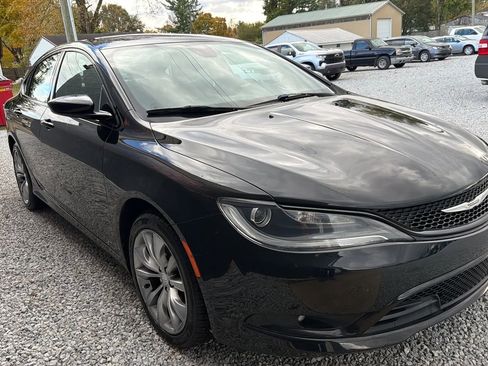 Used 2016 Chrysler 200 S image 6