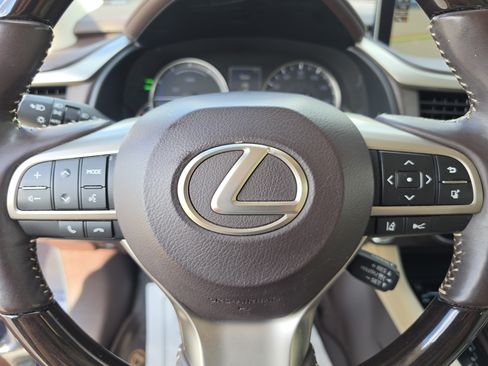 Used 2018 Lexus RX 450hL Luxury w/ Accessory Package AWD/4WD image 39