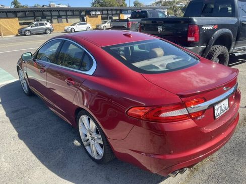 Used 2012 Jaguar XF R RWD image 4