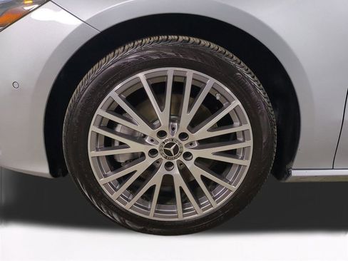 Used 2025 Mercedes-Benz CLA 250 image 11