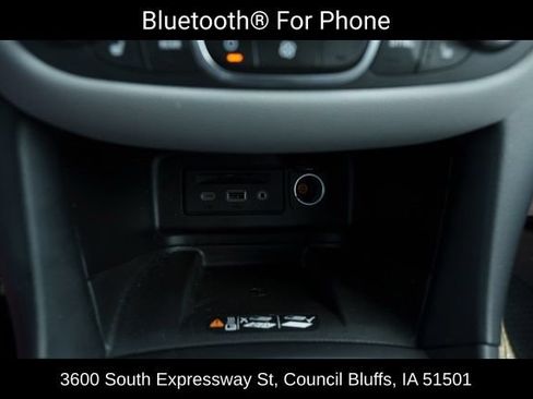 Used 2020 Chevrolet Equinox Premier AWD/4WD image 21