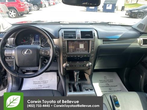 Used 2015 Lexus GX 460 image 20