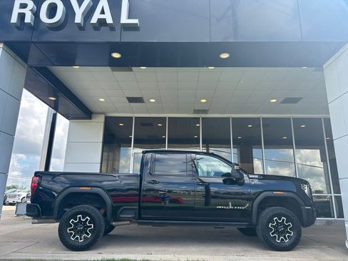Used 2024 GMC Sierra 2500 AT4X AWD/4WD image 1