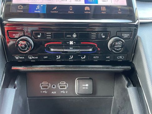 Used 2023 Jeep Grand Cherokee Limited AWD/4WD image 35