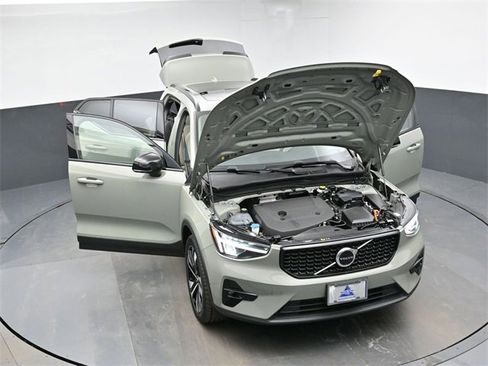 Used 2023 Volvo XC40 B5 Plus w/ Driver Assist Package image 42