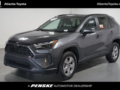 Used 2025 Toyota RAV4 XLE FWD image 1