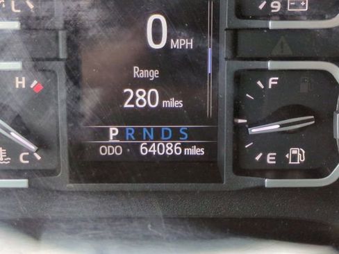 Used 2021 Toyota Tundra SR5 image 29