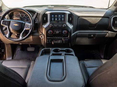 Used 2021 Chevrolet Silverado 1500 LT w/ Convenience Package II RWD image 8