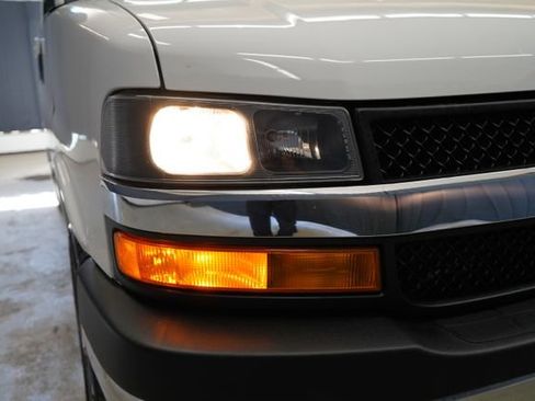 Used 2022 Chevrolet Express 2500 w/ Driver Convenience Package RWD image 39